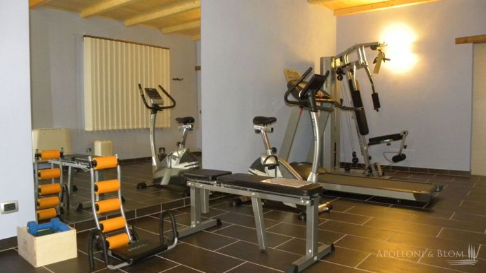 Image No.19-13 Bed Apartment for sale