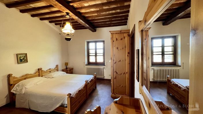 Image No.11-5 Bed Vineyard for sale