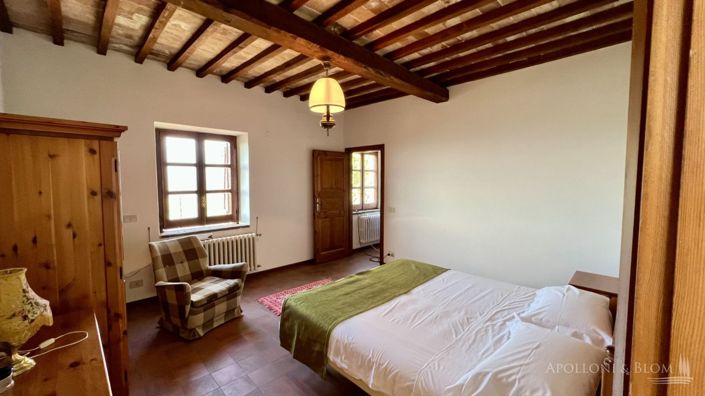 Image No.12-5 Bed Vineyard for sale