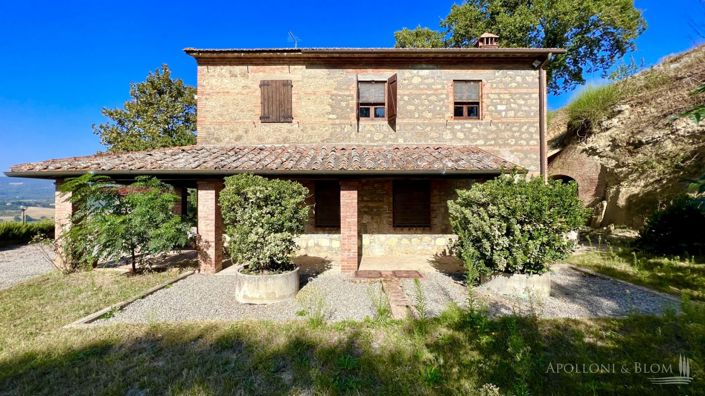 Image No.2-5 Bed Vineyard for sale