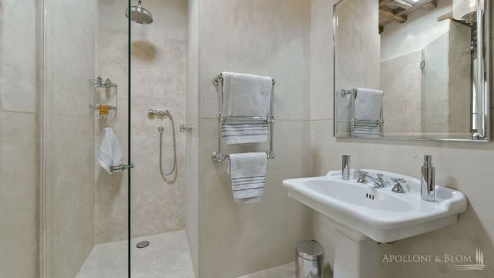 Image No.29-Appartement de 4 chambres à vendre à Radda in Chianti