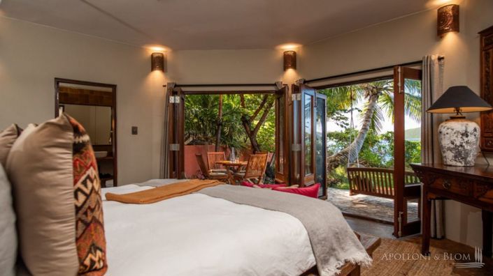 Image No.28-6 Bed Apartment for sale