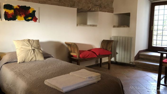 Image No.15-20 Bed Apartment for sale