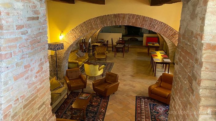 Image No.26-20 Bed Apartment for sale