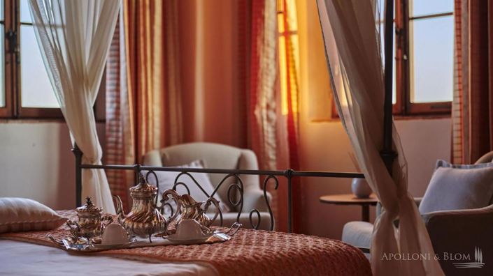 Image No.29-28 Bed Villa for sale