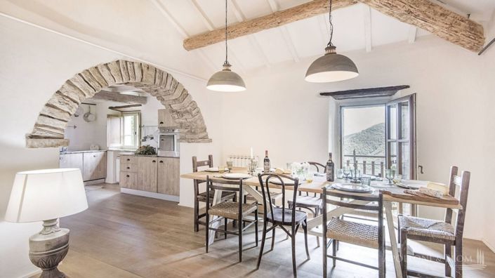 Image No.2-6 Bed Apartment for sale