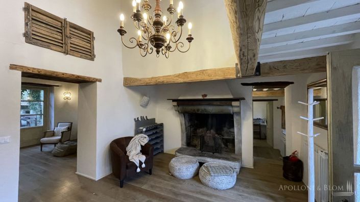 Image No.8-6 Bed Apartment for sale