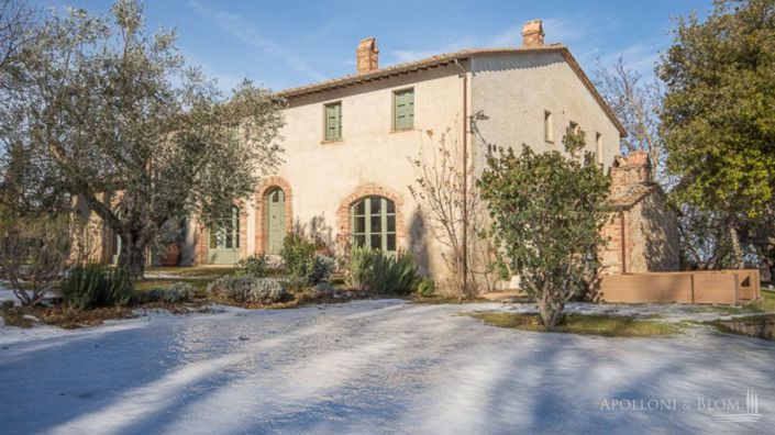 Image No.16-6 Bed Apartment for sale