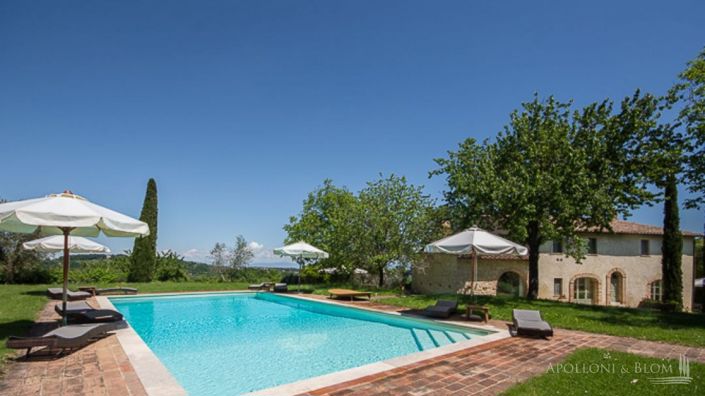 Image No.24-6 Bed Apartment for sale