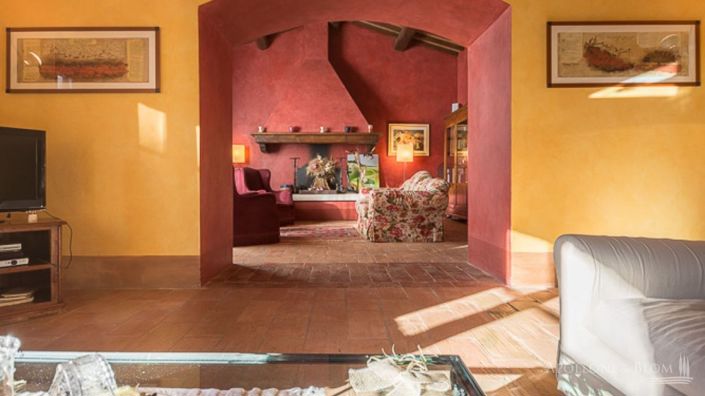 Image No.3-6 Bed Apartment for sale