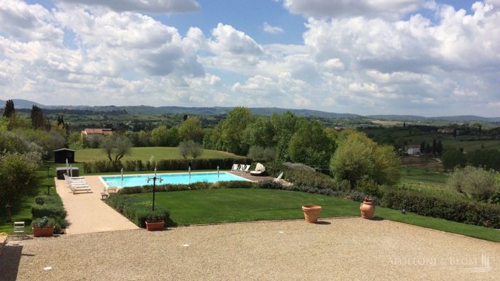 Image No.22-Appartement de 12 chambres à vendre à Foiano della Chiana