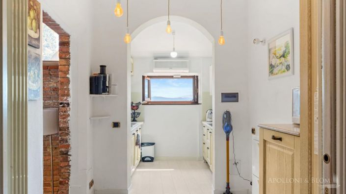 Image No.13-3 Bed Apartment for sale