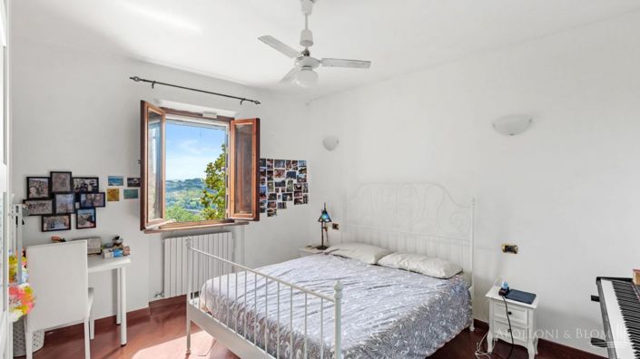 Image No.18-3 Bed Apartment for sale