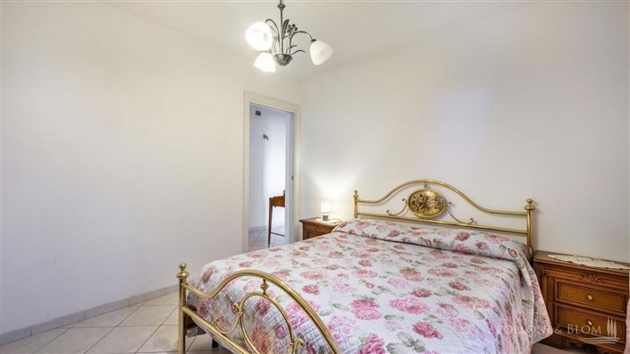 Image No.22-6 Bed Apartment for sale