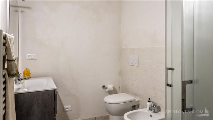 Image No.23-6 Bed Apartment for sale