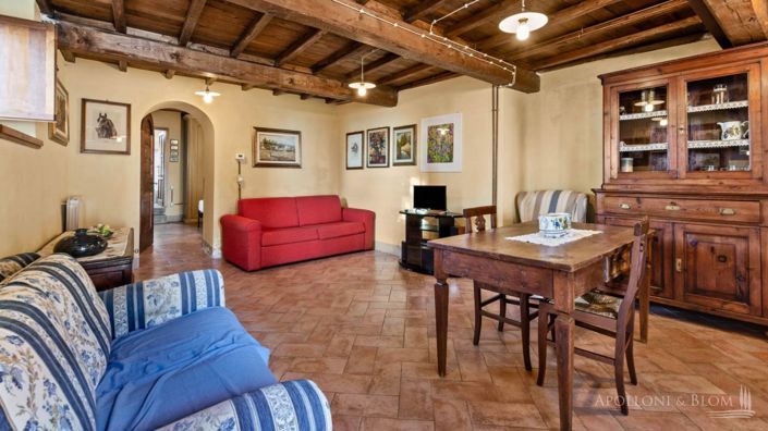 Image No.16-5 Bed Apartment for sale