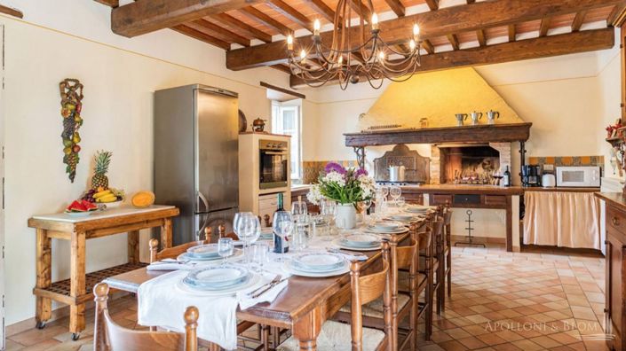 Image No.26-6 Bed Apartment for sale