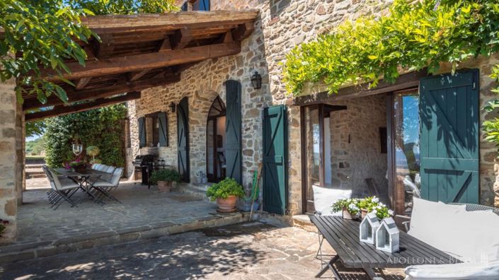 Image No.6-9 Bed Apartment for sale