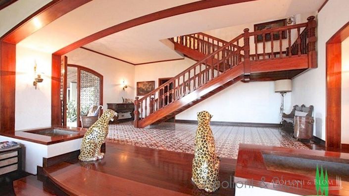 Image No.7-7 Bed Apartment for sale