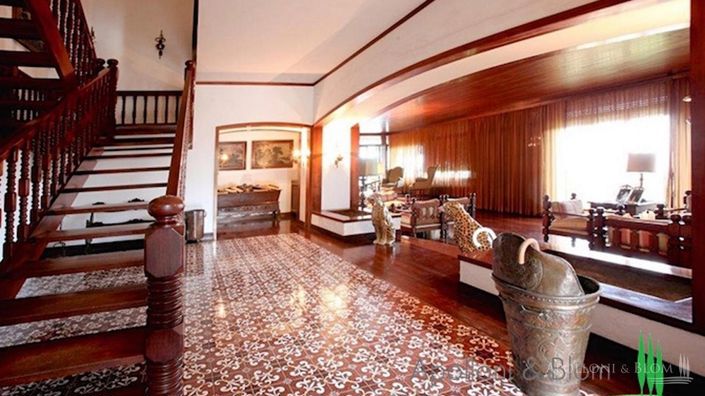 Image No.9-7 Bed Apartment for sale