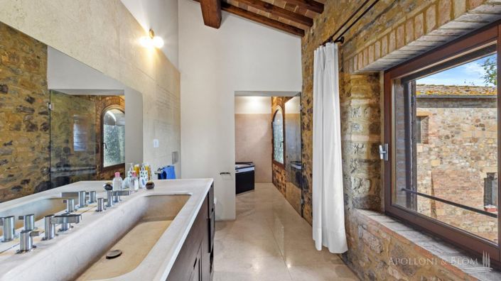 Image No.27-10 Bed Apartment for sale