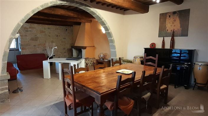 Image No.18-6 Bed Apartment for sale