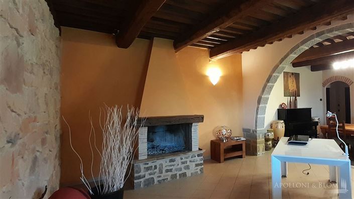 Image No.20-6 Bed Apartment for sale