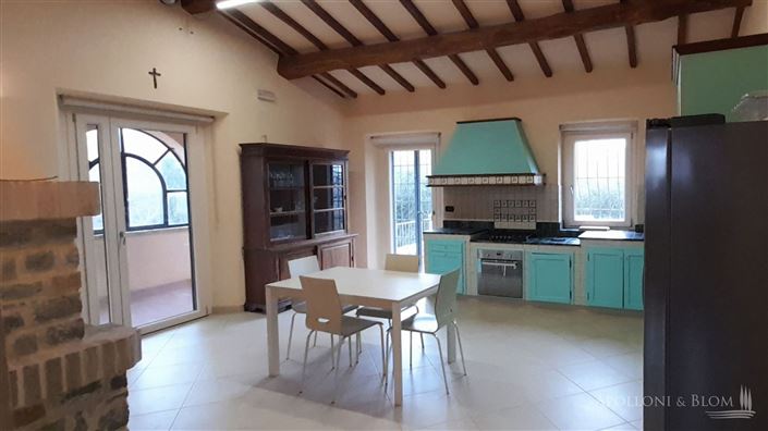 Image No.22-6 Bed Apartment for sale