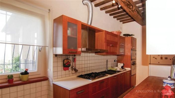 Image No.24-6 Bed Apartment for sale