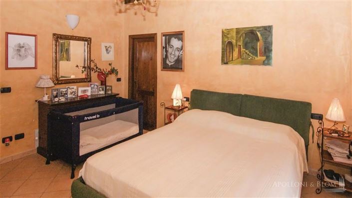 Image No.30-6 Bed Apartment for sale