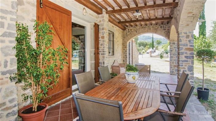 Image No.11-6 Bed Apartment for sale