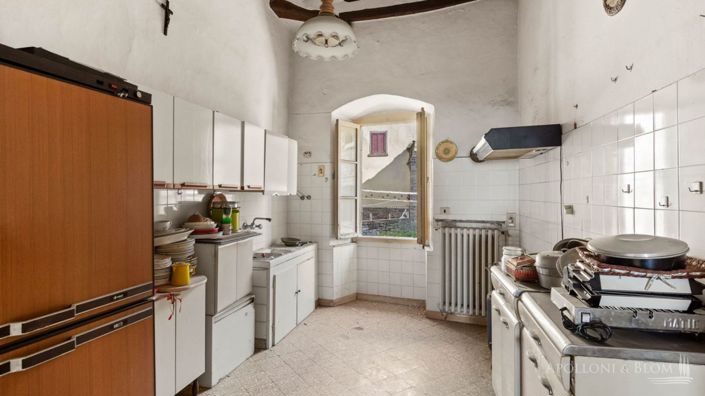 Image No.26-5 Bed Country House for sale