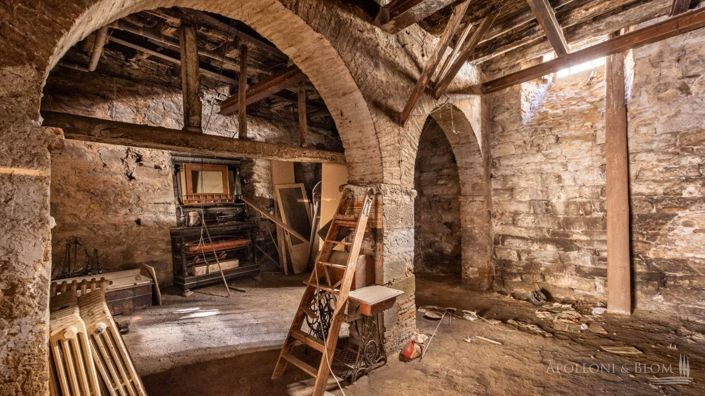 Image No.5-5 Bed Country House for sale