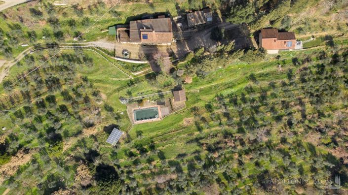 Image No.2-8 Bed Apartment for sale