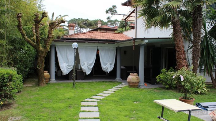 Image No.2-8 Bed Apartment for sale