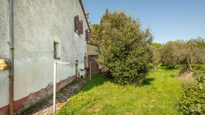 Image No.29-2 Bed Apartment for sale