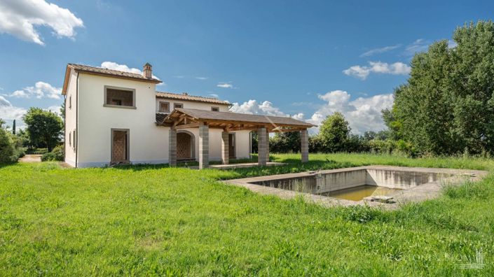 Image No.1-6 Bed Apartment for sale