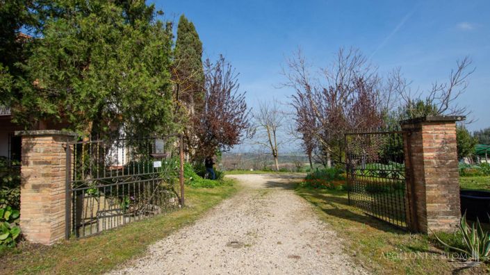 Image No.6-Appartement de 7 chambres à vendre à Montepulciano