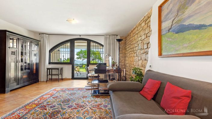 Image No.14-7 Bed Apartment for sale