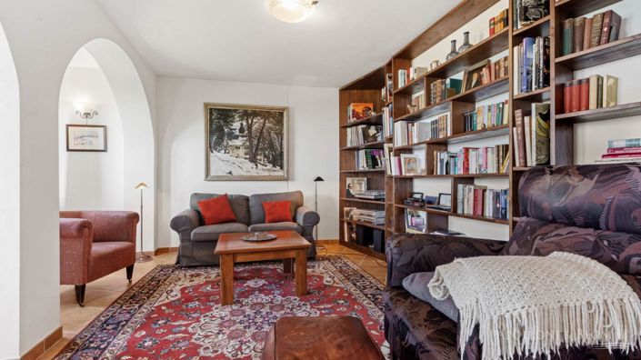 Image No.15-7 Bed Apartment for sale