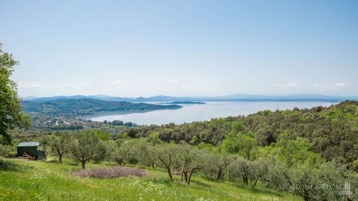 Image No.24-7 Bed Apartment for sale