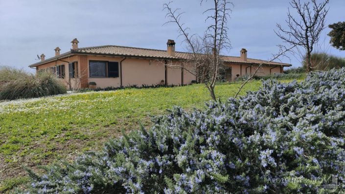 Image No.13-3 Bed Vineyard for sale