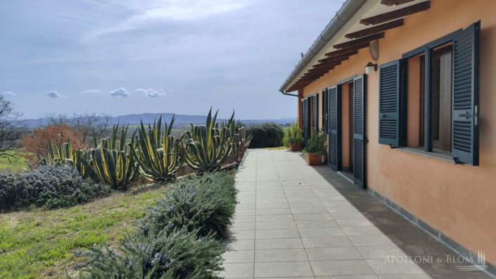 Image No.15-3 Bed Vineyard for sale