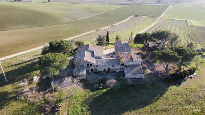 Image No.13-8 Bed Apartment for sale