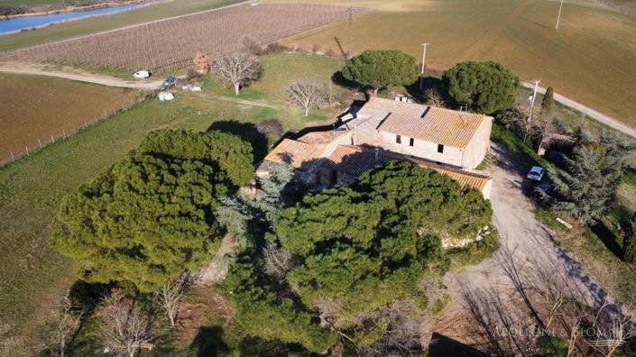 Image No.8-8 Bed Apartment for sale