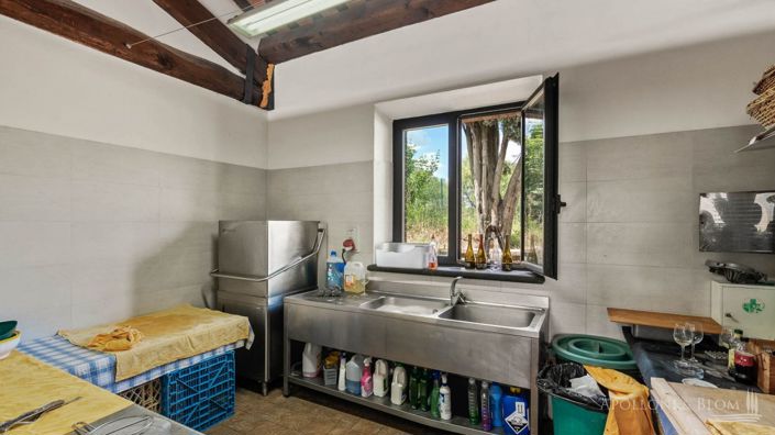 Image No.20-3 Bed Apartment for sale