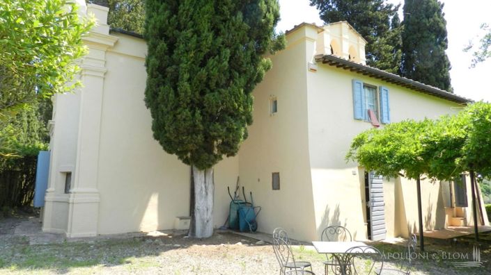 Image No.4-8 Bed Apartment for sale