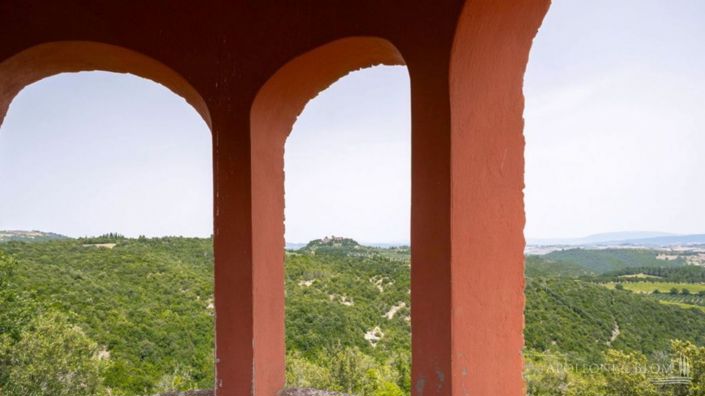 Image No.17-11 Bed Apartment for sale