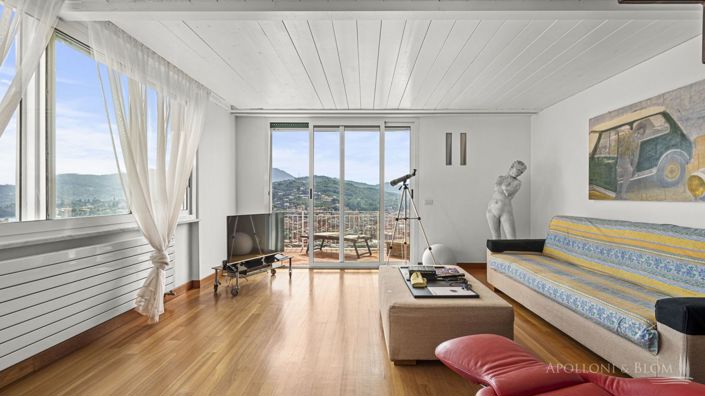 Image No.7-3 Bed Country House for sale