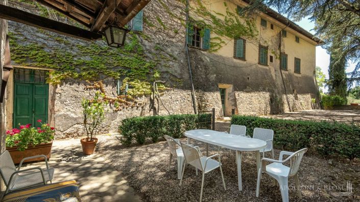 Image No.10-14 Bed Vineyard for sale